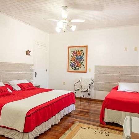 Hotel Pousada Casa Tasca Bento Goncalves Bagian luar foto