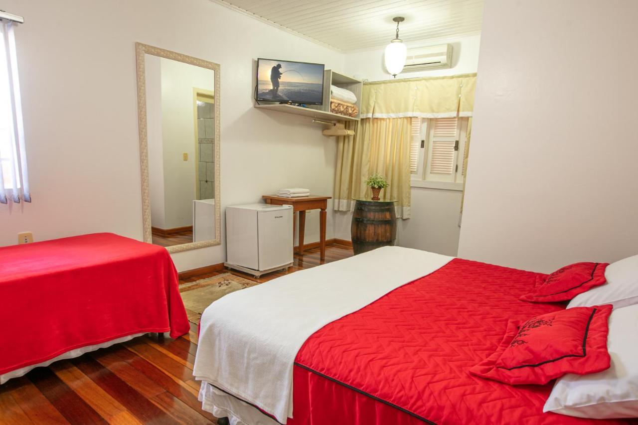 Hotel Pousada Casa Tasca Bento Goncalves Bagian luar foto