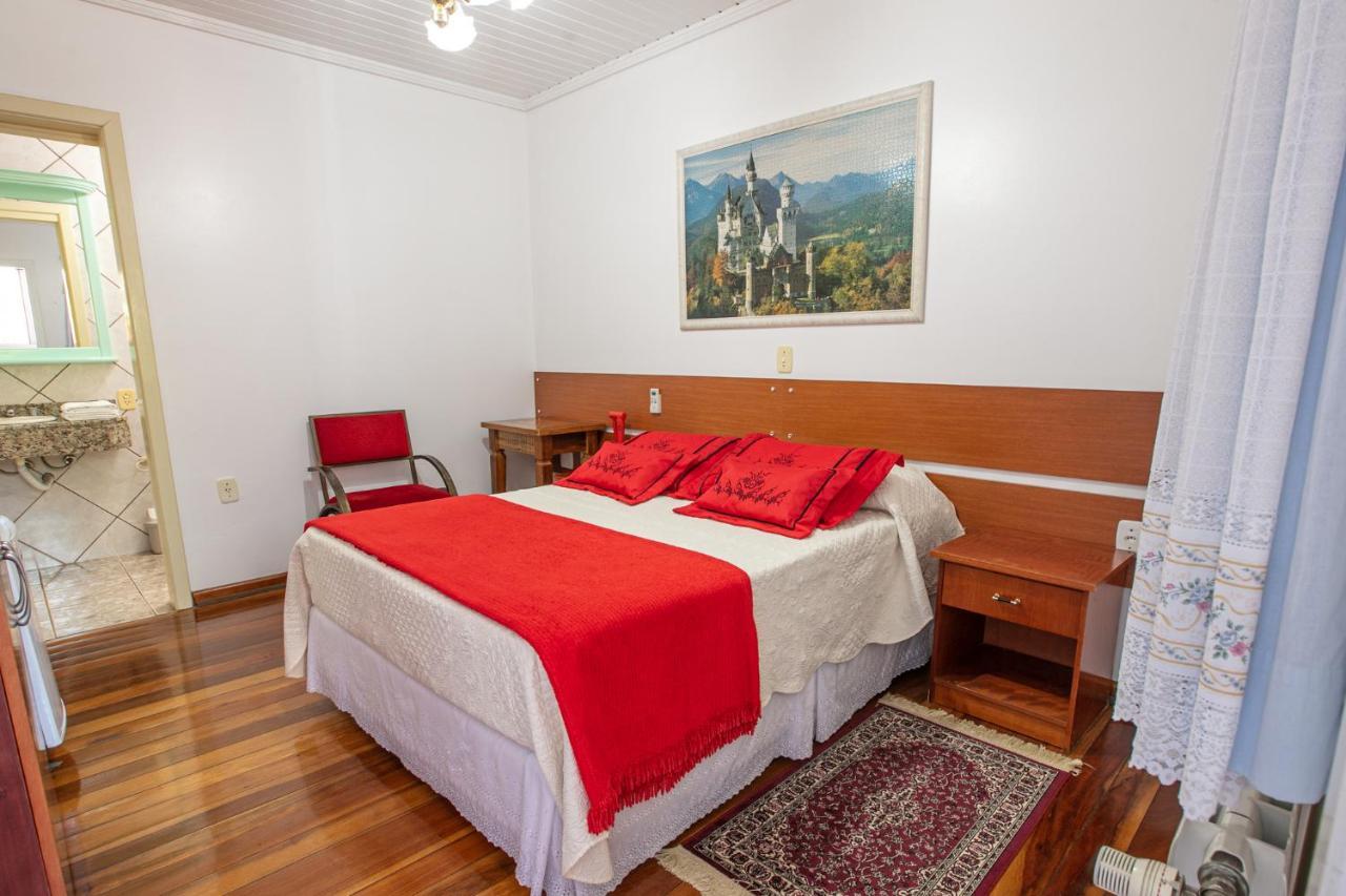 Hotel Pousada Casa Tasca Bento Goncalves Bagian luar foto