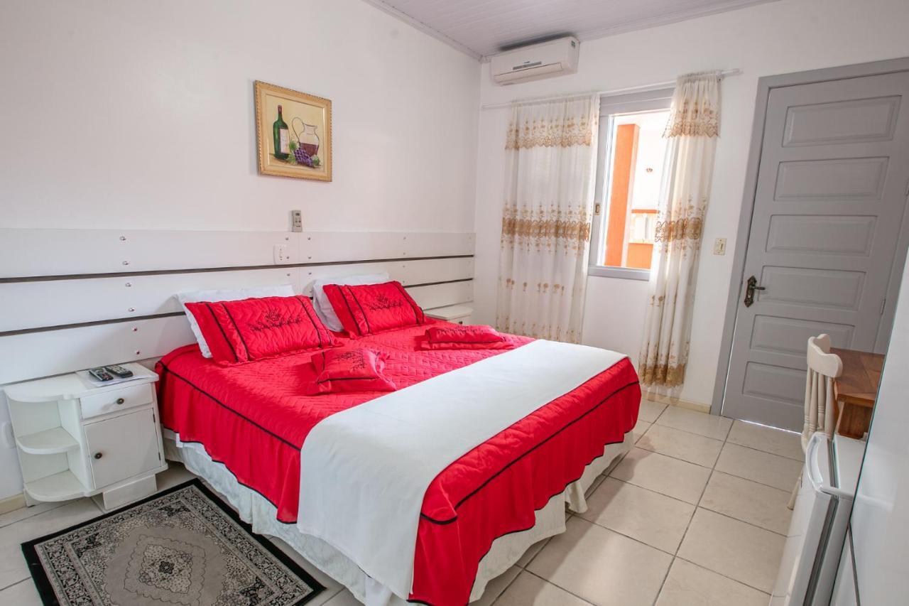 Hotel Pousada Casa Tasca Bento Goncalves Bagian luar foto
